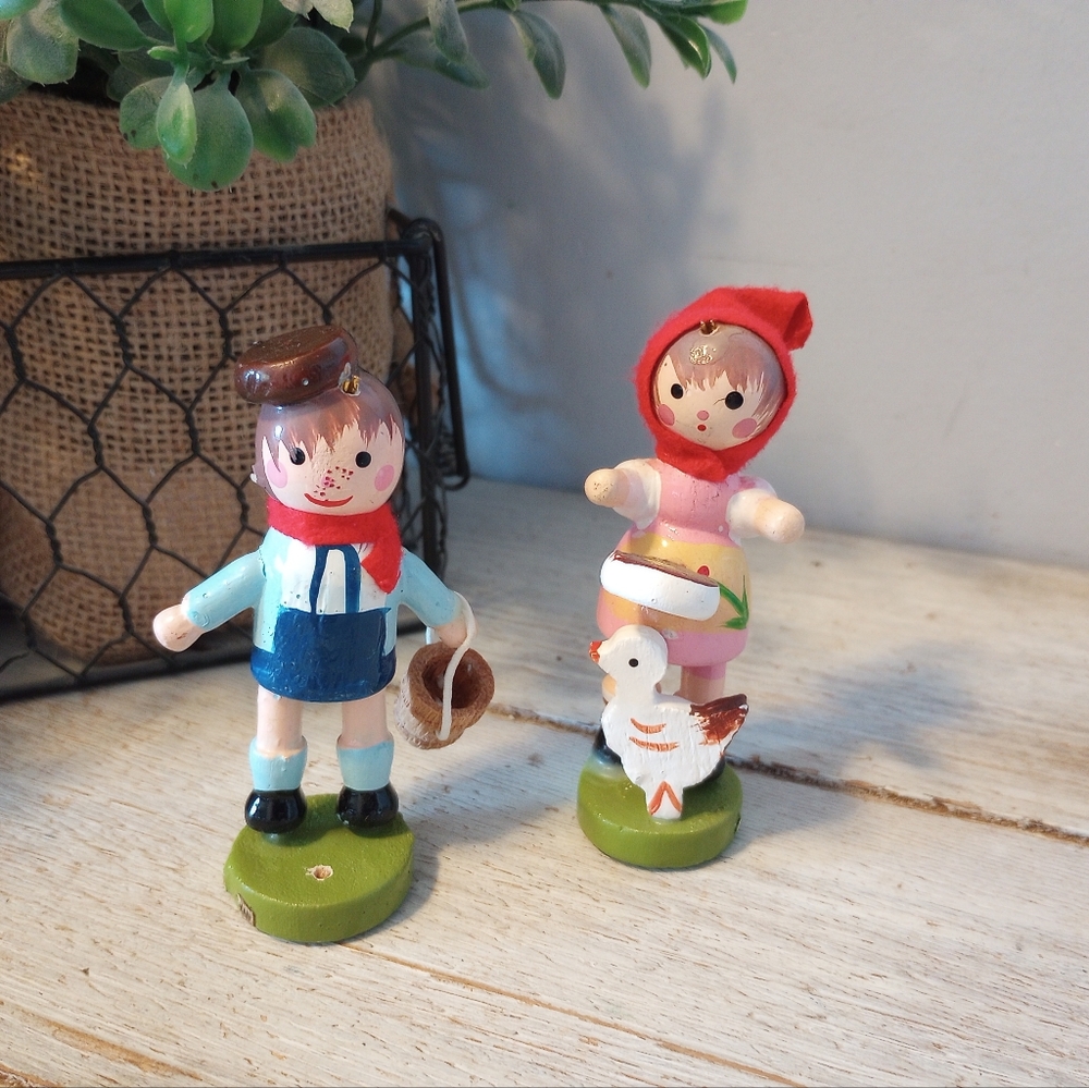 Vintage Wooden Taiwan Girl Boy Jack Jill Figurine Hand Crafted Painted For Parts